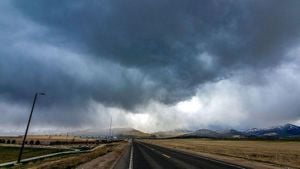 Severe Weather Hits US With Strong Winds And Cold Front