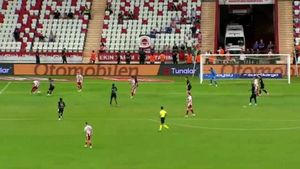 Antalyaspor Claims 3-2 Victory Over Hatayspor