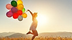 İyimserlik İllüzyonu: Sürekli Olumlu Düşünmek, Evrimsel ve Psikolojik Açıdan Gerçekten Faydalı mı?