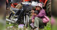 Thai border conflict forces Cambodian migrant workers to return home