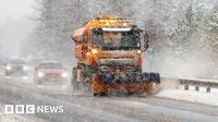 UK weather: Snow and ice warnings to last all weekend