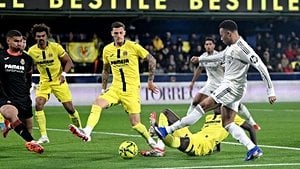 Mbappe Double Sends Real Madrid Top After Villarreal Clash