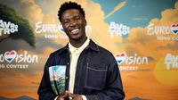 Déze outfit draagt Claude op podium van het Eurovisiesongfestival