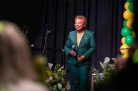 Barbara Lee springs into lead as Oakland mayor’s race flips