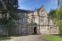Heartbreak as £33k a year private school closes down with two days notice to pupils