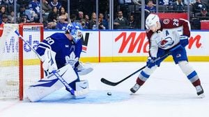 Maple Leafs Edge Avalanche 2-1; End Colorado's Nine-Game Streak