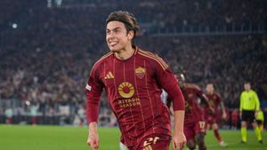 Dybala Shines As Roma Beat Porto To Advance