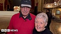 Blackpool Tower hosts couple's last dance before care home - BBC News