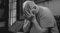 Amigdala Kaçağı ve Geçmişte Yaşamak Nedir? Belirtileri Nelerdir? Tedavi Edilebilir Mi?