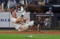 VIDEO: Austin Wells, Anthony Volpe bash solo homers on Yankees Opening Day