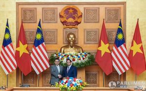 Vietnam And Malaysia Strengthen Ties At ASEAN Forum