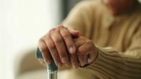 認知症の発症リスクが20%減になる最新研究も…65歳以上の人は