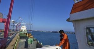Ship Delivers Major Food Aid Shipment To Gaza