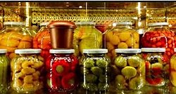 Uzun süre(50+) saklanabilen besinler nelerdir? Olası bir felakette sadece depo edilen besinlerle insanlara 50-100 yıl sağlıklı yaşam sunulur mu?