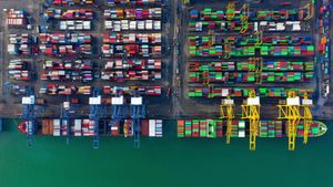 U.S. Ports Report Record Growth Amid Global Trends