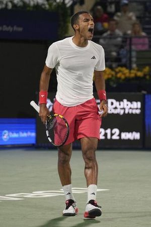 Auger-Aliassime Advances, Gauff Shines As Miami Open Heats Up