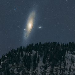 Alpler Üzerinde Andromeda