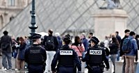 Louvre robbery leaves Paris' iconic museum shuttered for a second day