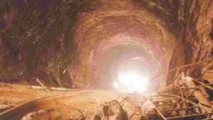 Rescue Operations Intensify After Srisailam Tunnel Collapse