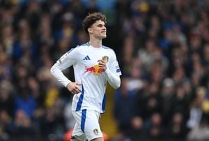 Harry Gray Signs New Leeds United Deal Amid Rising Hopes