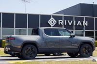 Rivian's Bearish Breakdown: Death Cross Confirms Downtrend - Rivian Automotive (NASDAQ:RIVN)