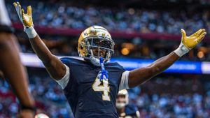 Notre Dame Set To Face Ohio State For National Championship