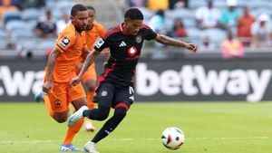 Top Clash As Orlando Pirates Face Mamelodi Sundowns