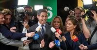 Centrist D66 party wins tight race in Dutch election