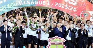 Nam Định Tops V-League After Victorious Clash