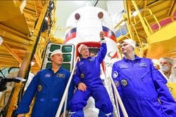 NASA Astronotu Jonny Kim ve İki Kozmonot, Soyuz Uzay Aracıyla 9 Aralık’ta Dünya’ya Dönüyor.