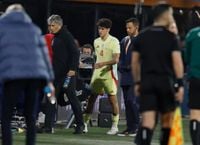 Cubarsí se rompe y hace debutar a Huijsen con la selección española