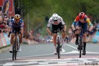 Skjelmose shocks Pogačar and Evenepoel to win the Amstel Gold Race