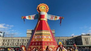 Ostrov Mechty Amusement Park Hosts Festive Maslenitsa Week