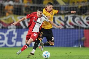 River Plate Edges Barcelona With 2-1 Victory