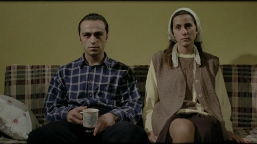 Toplumcu Gerçekçilik akımının etkilediği sinemadan bir kare   Yazgı - Zeki Demirkubuz (2001)