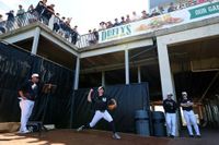 Yankees Lose Free Agent Pitcher to Padres