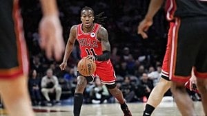 Bucks Battle Bulls Amid Injuries And Trade Turmoil