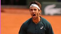 Tennis star latest to apologise in China after on-court 'damn Chinese' coughing jibe