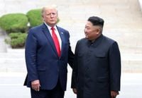 Trump's Korea visit sparks speculation on meeting with Kim