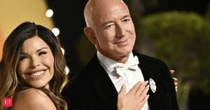 Jeff Bezos And Lauren Sanchez Set Wedding Date In Venice