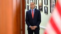 Pardoned Jan. 6 rioter arrested, charged with plotting Hakeem Jeffries' assassination