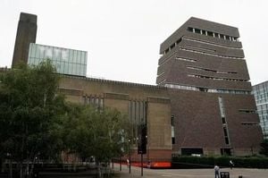 Boy Thrown From Tate Modern Makes Remarkable Recovery