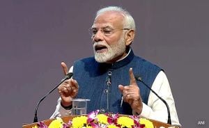 Critics Blast Modi Over Economic Policies Amid Border Tensions