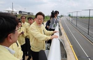 President Lee Inspects Osong Disaster Site Ahead Anniversary