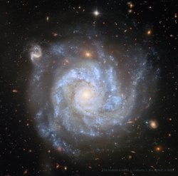 NGC 1309: Faydalı Bir Sarmal Galaksi