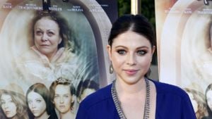 Tragic Death Of Actress Michelle Trachtenberg At 39