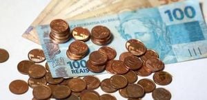 Two Players Win Big In Lotofácil Draw