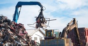 Ukrainian Scrap Exports Plummet While Greek Small Businesses Struggle