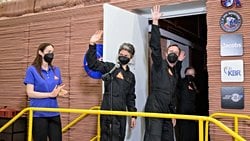 NASA Mürettebatı Simüle Edilmiş Mars Görevinden Çıktı.