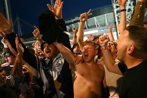 Oasis Reunion Tour Sparks Wave Of Male Camaraderie